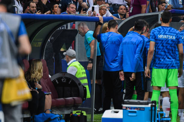 她的个人实 她的个人实